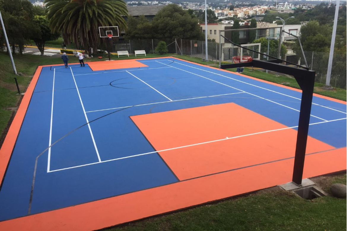 Canchas deportivas y áreas educativas